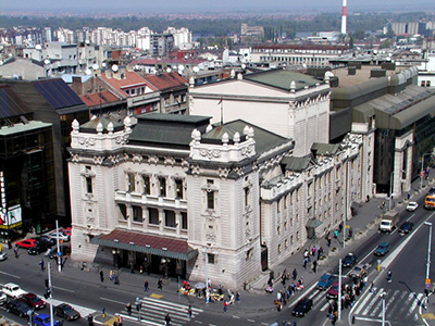 SEEKING LED Lighting Solutions helped the National Theatre upgrade its façade with HBS 150W high bay fixtures