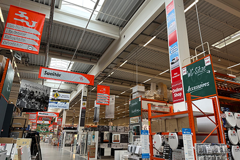 LED Lighting Solutions in Action: SEEKING HLS S...