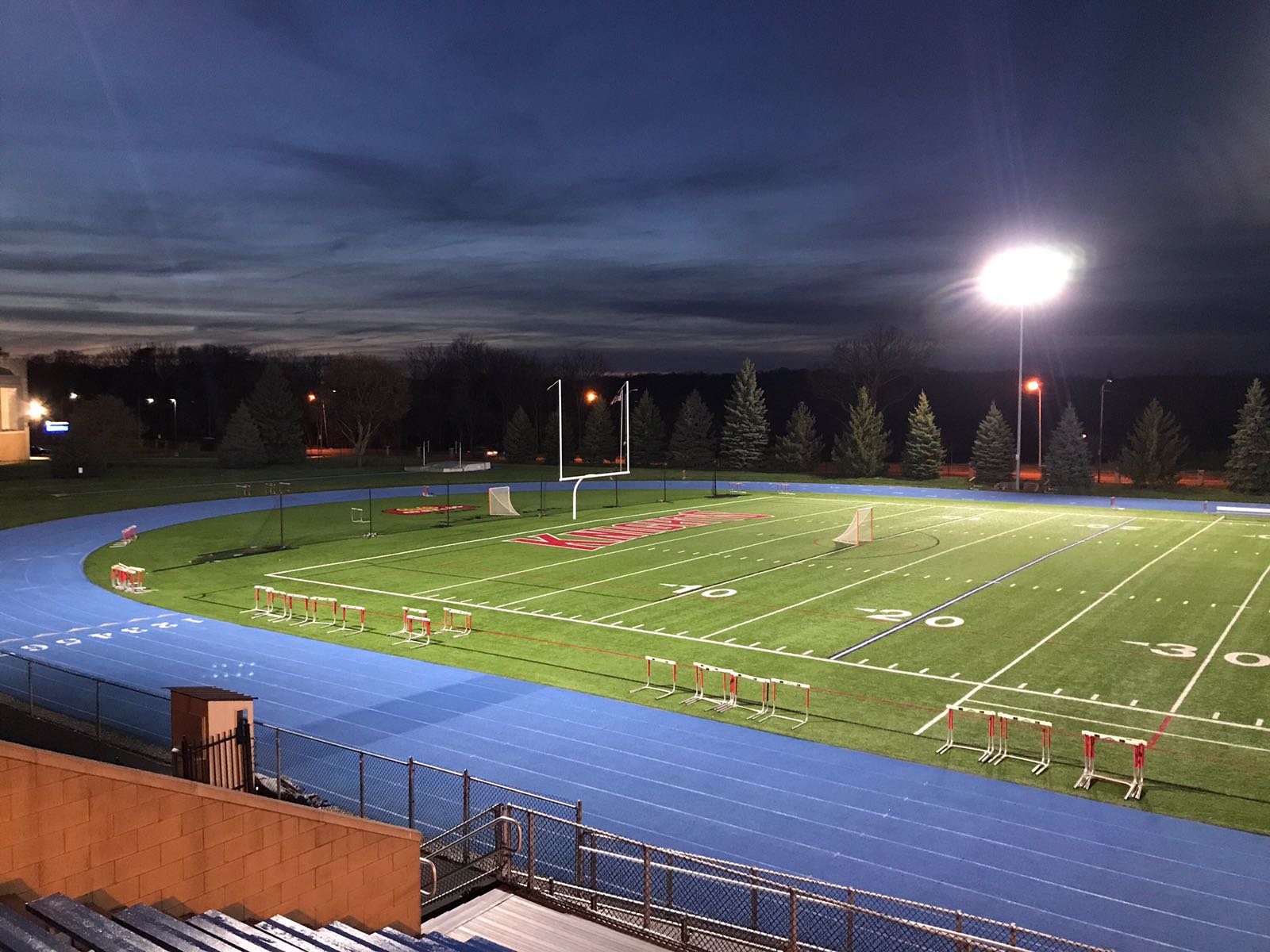 LED Stadium Lighting for High School Rugby Field: FLD 720W Upgrade at St. Francis Xavier（images 2）