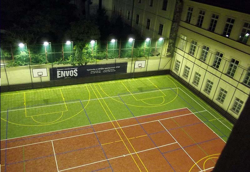 LED High Bay Light Upgrade Improves Night Basketball Court Performance in the Czech Republic（images 2）