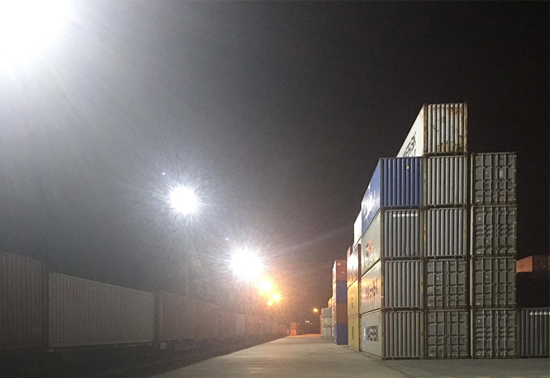 XJ-FLA480W Flood Lights installed at port facility