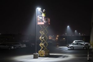 How to Replace LED Flood Light？
