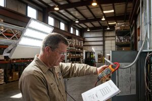 How Many Amps Does a 100 Watt LED Light Use?