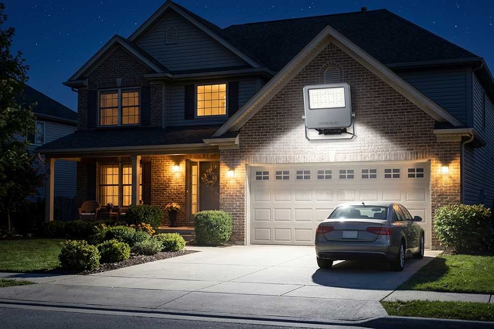 how bright is a 5000k led flood light?