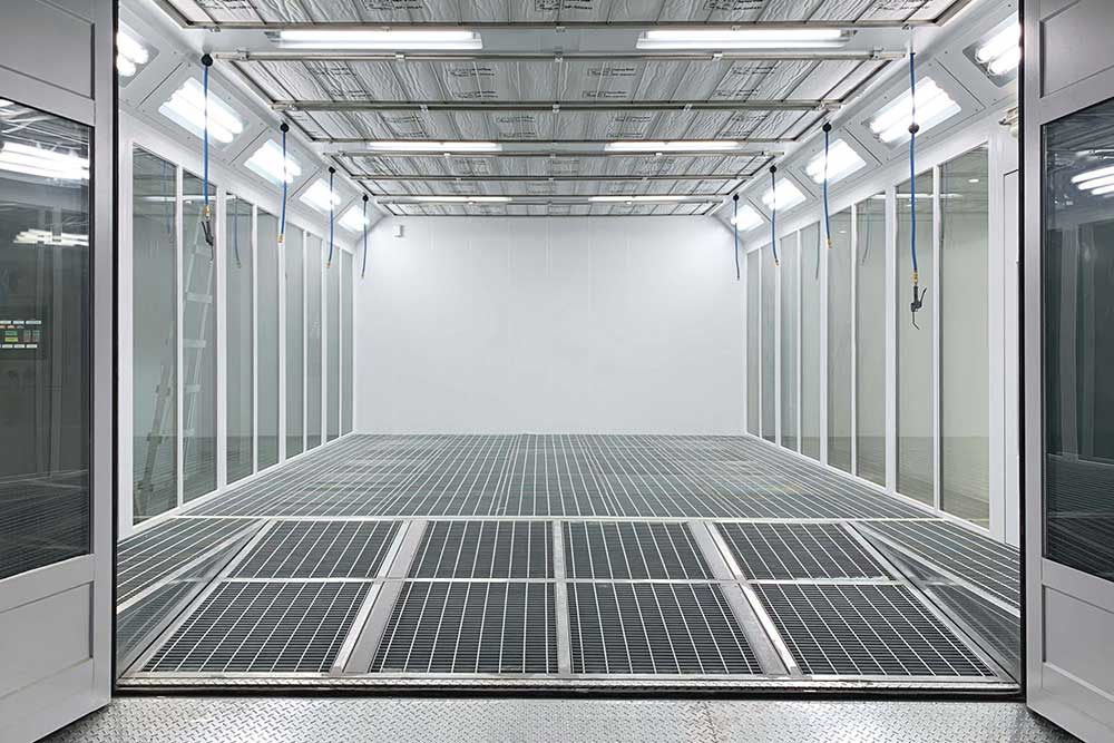 The Ideal Safety Lighting Solution for Paint Spray Booths &mdash; SEEKINGLED BAY51 & LO Series Explosion-Proof Lights